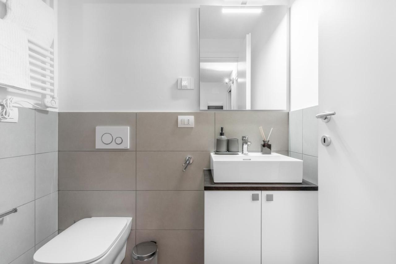 Апартаменты Modern With Terrace & Garage By Ndp Rent Милан Экстерьер фото